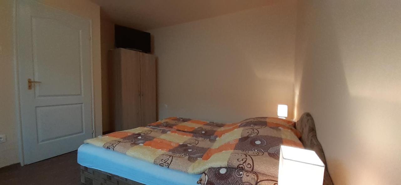 Rozika Apartman Ii. Hajdúszoboszló Exterior foto